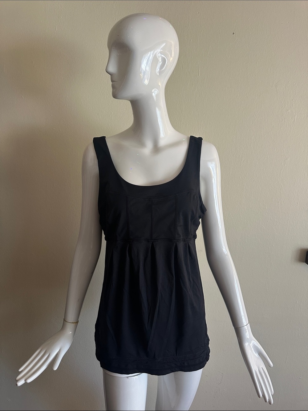lululemon athletica Black Scoop-Neck Tank